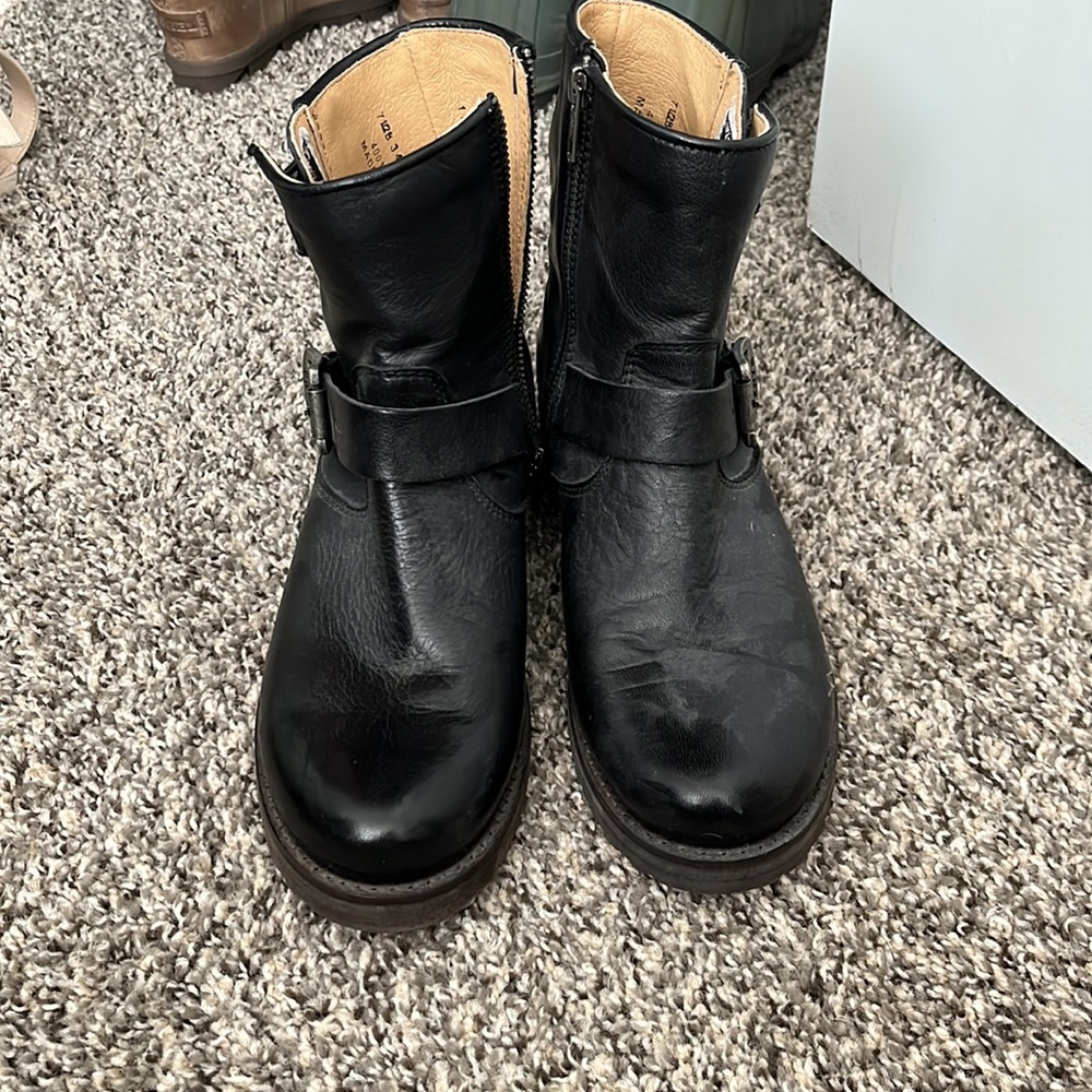 Frye Boot - Picture 2 of 4